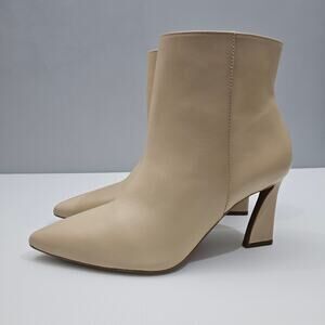 NEW Vince Camuto Nashville Ankle Bootie Size 8 Cream Leather Pointed Toe Heeled
